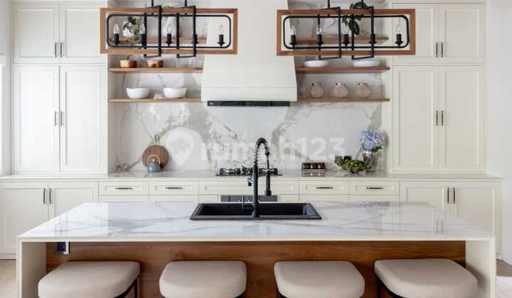 Luxury 4 BR Villa Ready For Rent In Canggu Bali