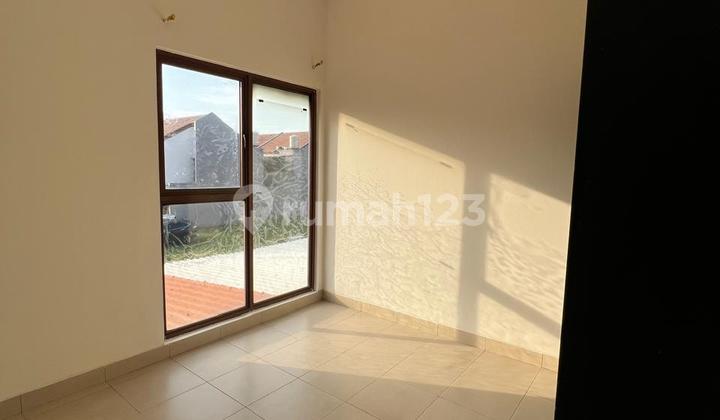 Rumah Minimalis Modern 2 Lantai Semi Furnished di Cluster Alamanda Jgc Cakung Jakarta Timur 2