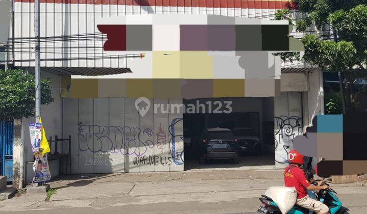 Dijual Cepat Showroom di Jalan Raya Sultan 1