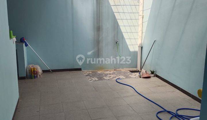 Disewakan Ruko Vasana 2 Lantai Lokasi Strategis di Harapan Indah Bekasi 1