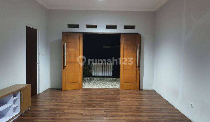 Disewakan Rumah Siap Huni di Kayu Putih Jakarta Timur  2