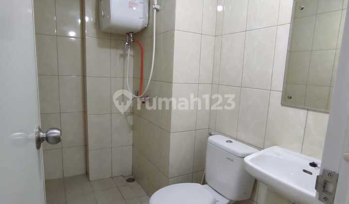  Apartemen 2BR Semi Furnish di Springlake Summarecon Bekasi 2