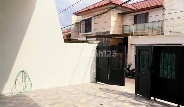 Dijual Rumah Exclusive Siap Huni di Pondok Bambu Jakarta Timur  2