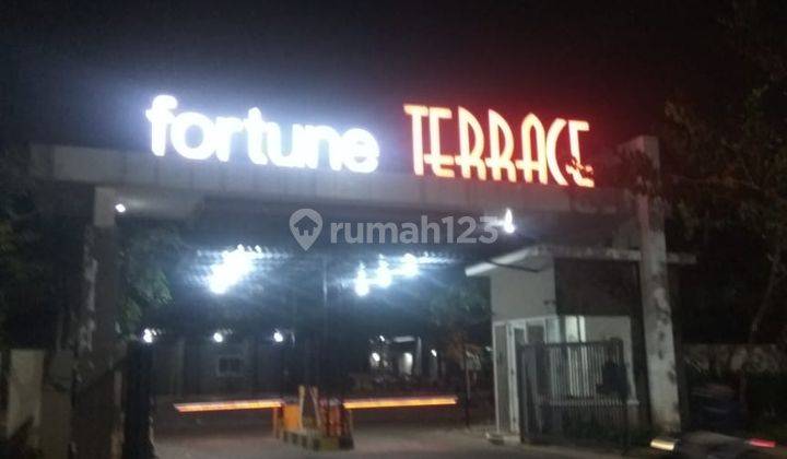 Dijual Rumah Cantik Renovated di Fortune Terrace Graha Raya Bintaro 2