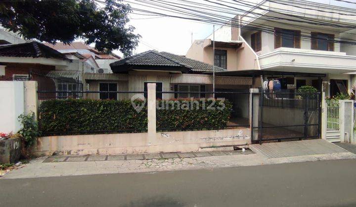 Dijual Rumah Siap Huni di Taman Kedoya Baru Jakarta Barat  1