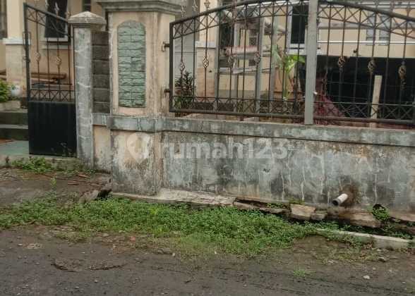 Ma'am! Graha Harapan Mustika Bekasi Hook House - Land Area 194 m², SHM (Certificate of Ownership), Close to Jorr Toll Road. 1