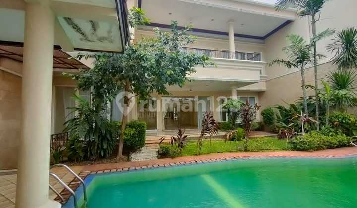 Exclusive Luxury House in Pondok Indah Area, South Jakarta Exclusive Luxury House in Pondok Indah Area, South Jakarta