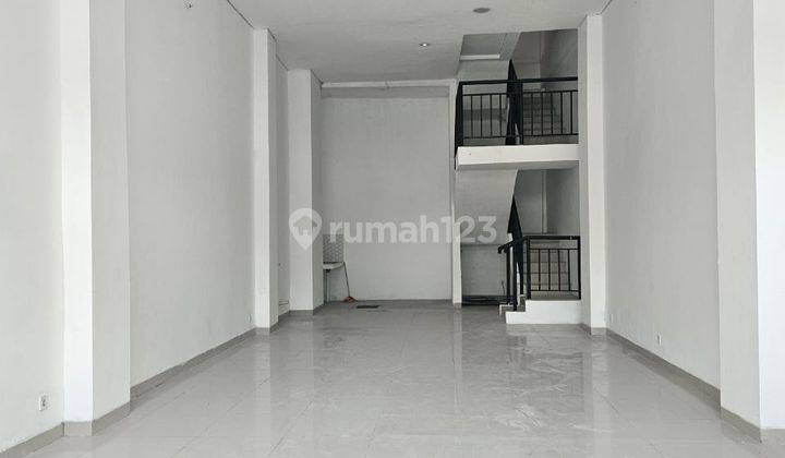 Disewakan Ruko Avenue 3,5 Lantai di JGC Cakung Jakarta Timur 2