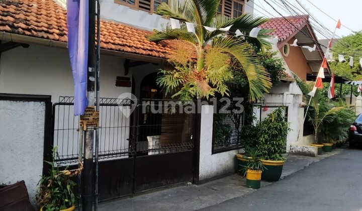 Dijual Kost kost An 2 Lantai Aktif Daerah Gandaria Selatan Jaksel 1
