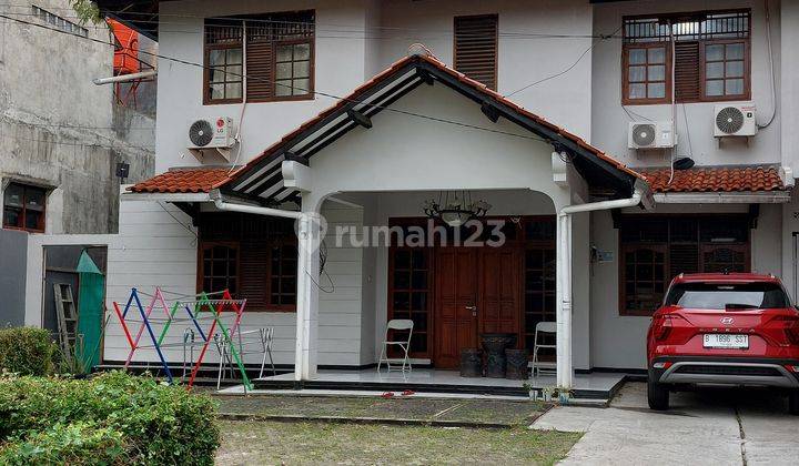 Rumah nyaman, aman lokasi Jakarta Selatan 1