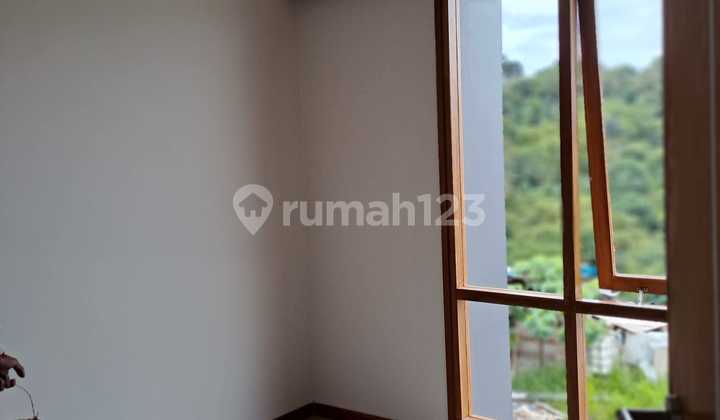 di Komplek Bali Garden
Awiligar
Bandung Rumah Baru 3