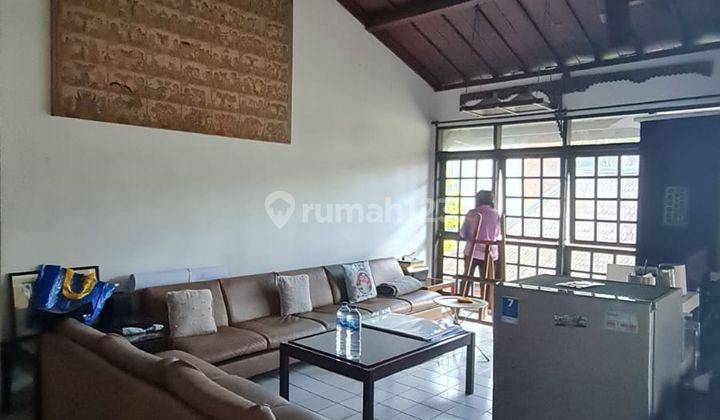 Rumah Homy Gaya Bali di Cisatu Indah Sayap Dago Bandung Utara 2