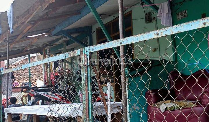 Ruang Usaha/Kos2an di Jln..cikadut
Cicaheum Bandung 1