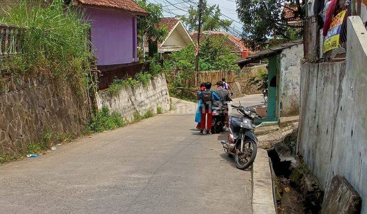 Ruang Usaha/Kos2an di Jln..cikadut
Cicaheum Bandung 7