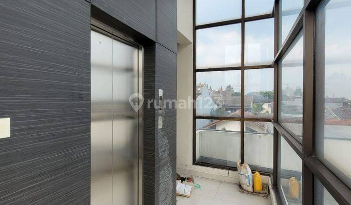 Rumah Baru Modern Ada Lift di Sayap Sutami Bandung Utara 1