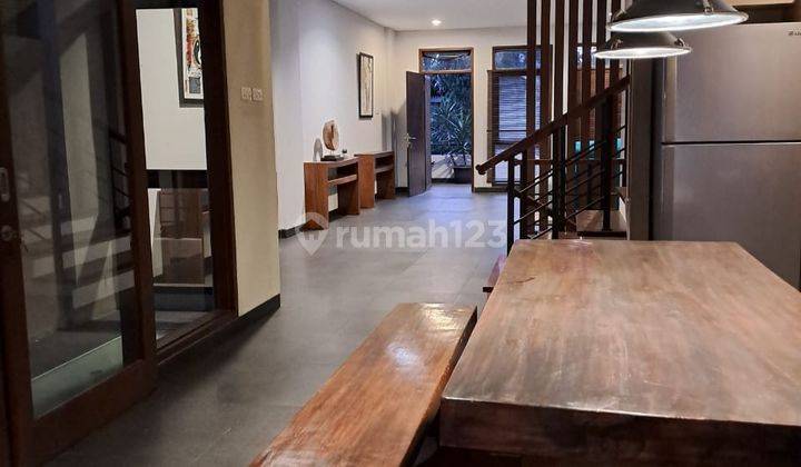 Rumah Minimalis Modern Full Furnish di Cluster Setra Duta Bandung 1