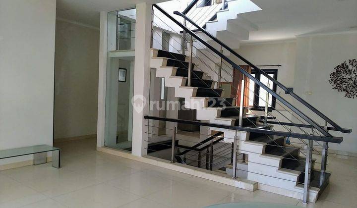 Rumah Lux Minimalis Full Furnish di Setrasari Kulon Bandung Utara 1