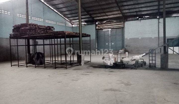 Gudang Strategis di Cibolerang Area Industri Dekat Tol Bandung 2