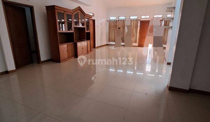 Jual Rumah Murah Strategis di Komp. Cipedes Sayap Pasteur Bandung