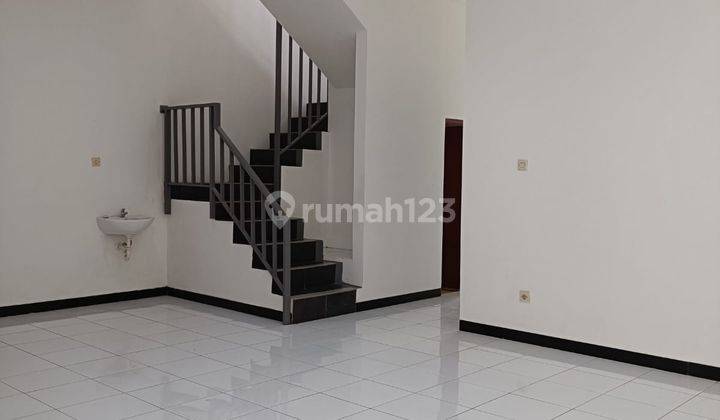 Rumah 2lantai Strategis di Cluster Mekarwangi Bandung 2