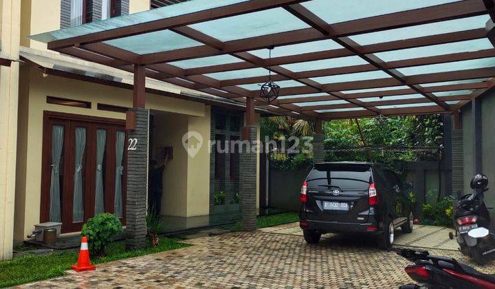 Rumah Mewah 3,5 Lt Nice View Kolam Renang Furnish di Ciumbuleuit 1