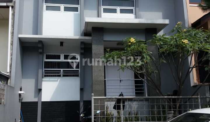 Jual Rumah Keren 2 Lantai di Cluster Setra Duta Bandung Utara