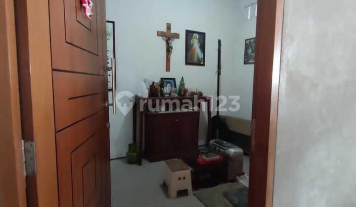 Luxury 2.5-Story House in Permata Cimahi City Complex 2