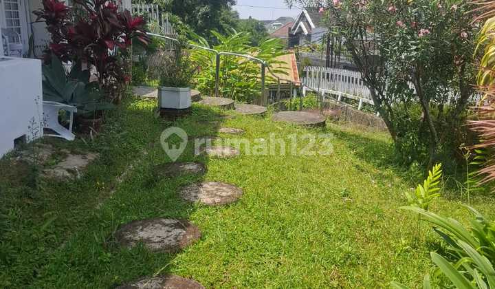 Sewa Rumah Asri Furnish di Hook Setrasari Indah Bandung Utara Sewa Rumah Asri Furnish di Hook Setrasari Indah Bandung Utara
