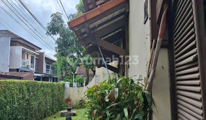 Rumah Terawat Strategis di Hook Sayap BKR - Buah Batu Bandung 2