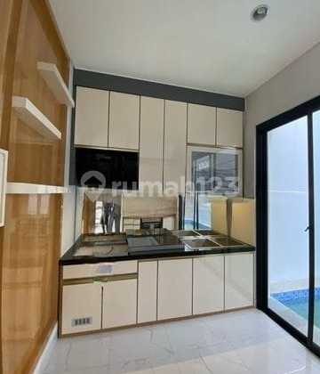 Rumah Baru With Swimming Pool di Sayap Pasteur Bandung Kota