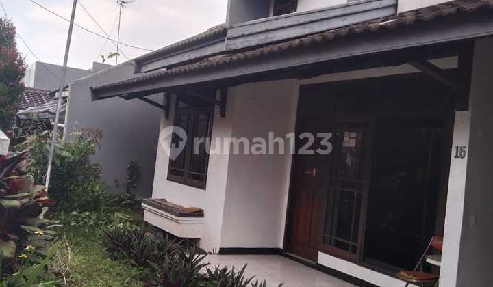 Sewa Rumah Nyaman Strategis di Sayap Surya Sumantri Bandung