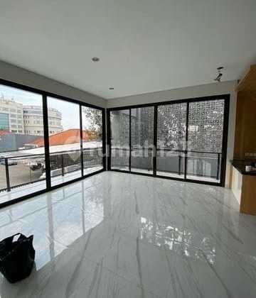 New House With Swimming Pool in Sayap Pasteur Bandung New House With Swimming Pool in Sayap Pasteur Bandung