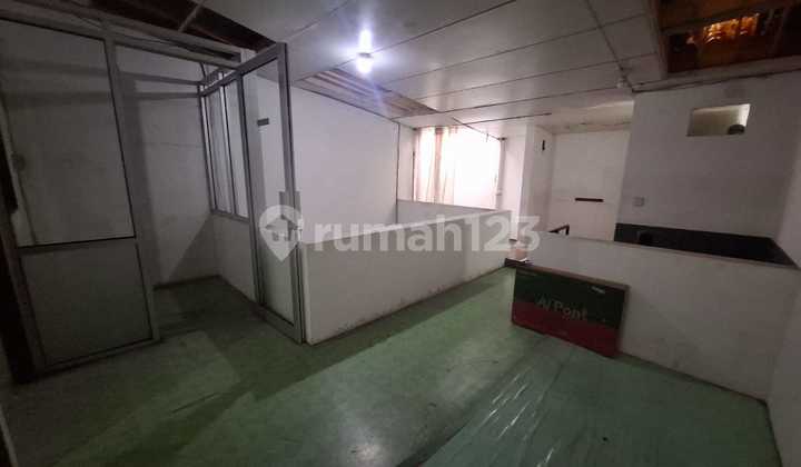 Ready-to-Use Shop House for Rent in Kebon Jati, in front of Paskal 23 Bandung