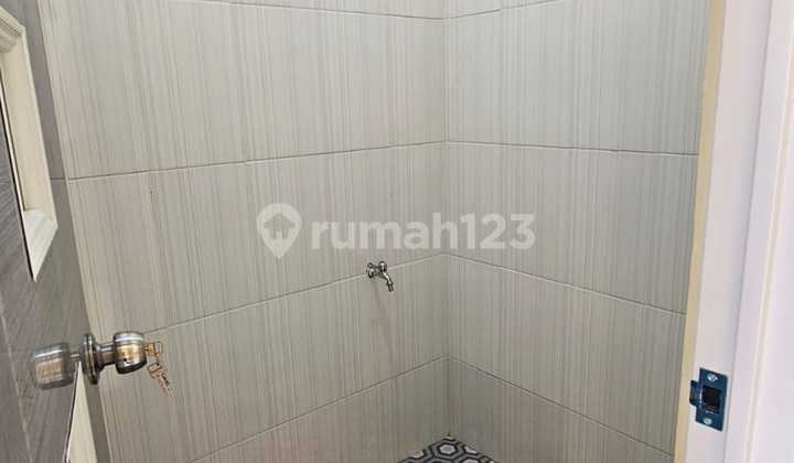 Affordable Strategic 2-Story Shop House for Rent in Riung Bandung 2