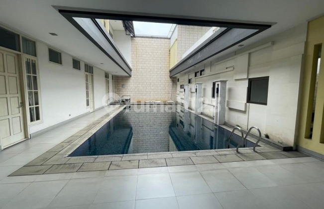 Luxury House for Rent / Sale With Pool in Kemang, South Jakarta 2