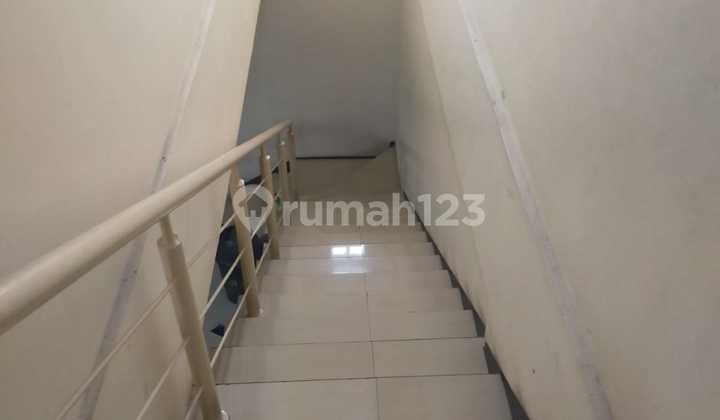 Affordable 3-Storey Shop House on Main Road Karapitan Cikawao, Bandung City 2