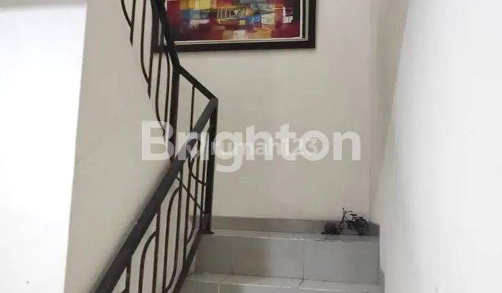 Rumah 2 1/2 Lantai Sunter Agung Barat - Jakarta Utara
 2