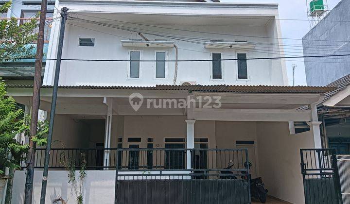 Rumah 2 Lantai Di Jalan Taman Pulo Indah, Penggilingan - Jakarta Timur 1