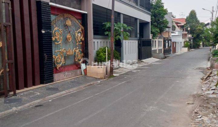 Disewa Rumah 3 Lantai di Rawamangun Jakarta Timur  2