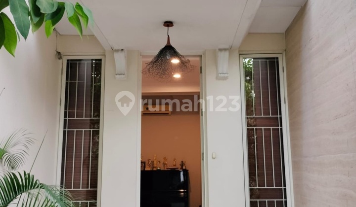 Rumah.furnish.bagus.terawat.the.mansion.pakuwon.indah.surabaya.barat