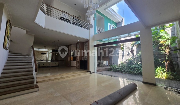 Rumah Lux Graha Family Surabaya Barat 2