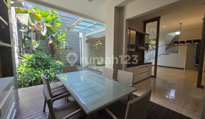 Lux Graha Family House, West Surabaya