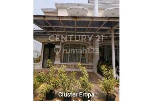 RUMAH HOOK DEPAN DANAU CANTIK DI GREEN LAKE CITY 
 2