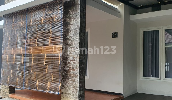 DIJUAL RUMAH SIAP HUNI DEKAT KAMPUS DI PERMATA JINGGA MALANG 2