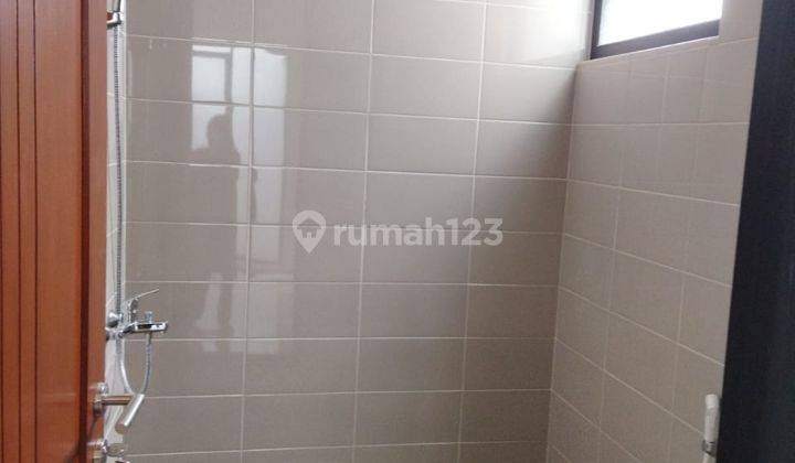 Disewakan Rumah Baru Selangkah Dari Exit Tol Madyopuro Malang 8
