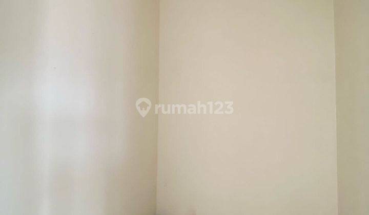Disewakan Rumah Mewah 2 Lantai Bagus di Kawasan Elit Araya Malang 7