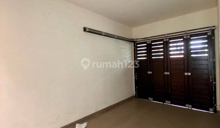 Disewakan Rumah Mewah 2 Lantai Bagus di Kawasan Elit Araya Malang 13