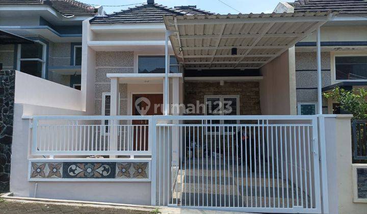 Rumah Minimalis Siap Huni Dekat Exit Tol di Karangploso Malang 1
