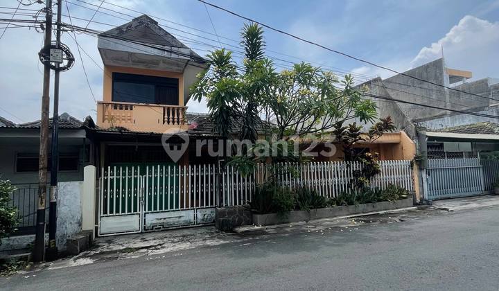 DIJUAL RUMAH HITUNG TANAH DI DAERAH BOROBUDUR LOWOKWARU KOTA MALANG