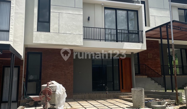 Dijual Rumah Modern 2 Lantai View Gunung di Tidar Atas Malang Dijual Rumah Modern 2 Lantai View Gunung di Tidar Atas Malang